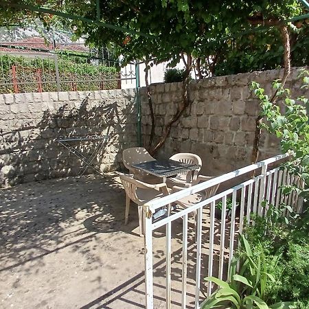 Apartments Tiha Noc Котор Экстерьер фото