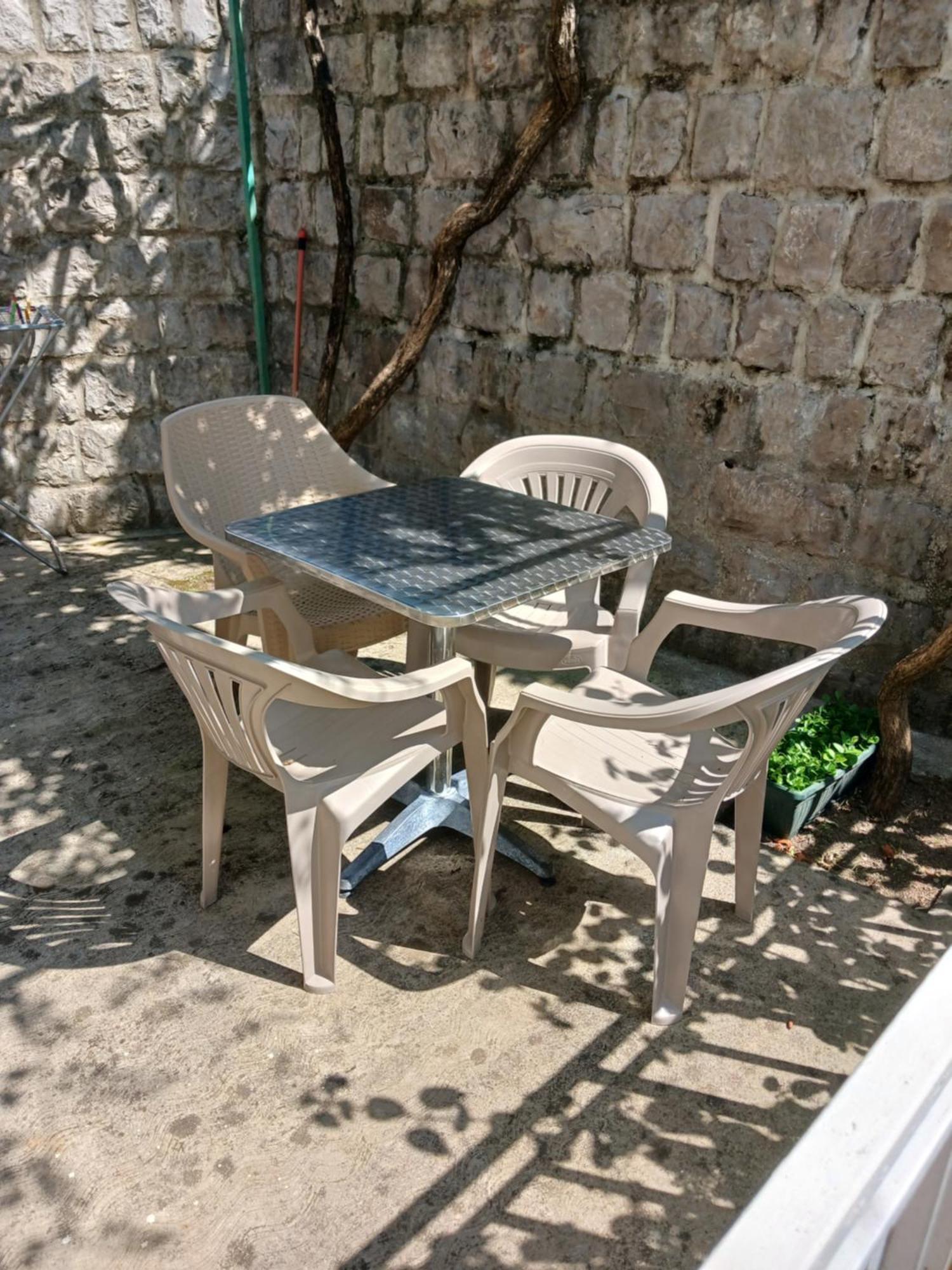 Apartments Tiha Noc Котор Экстерьер фото
