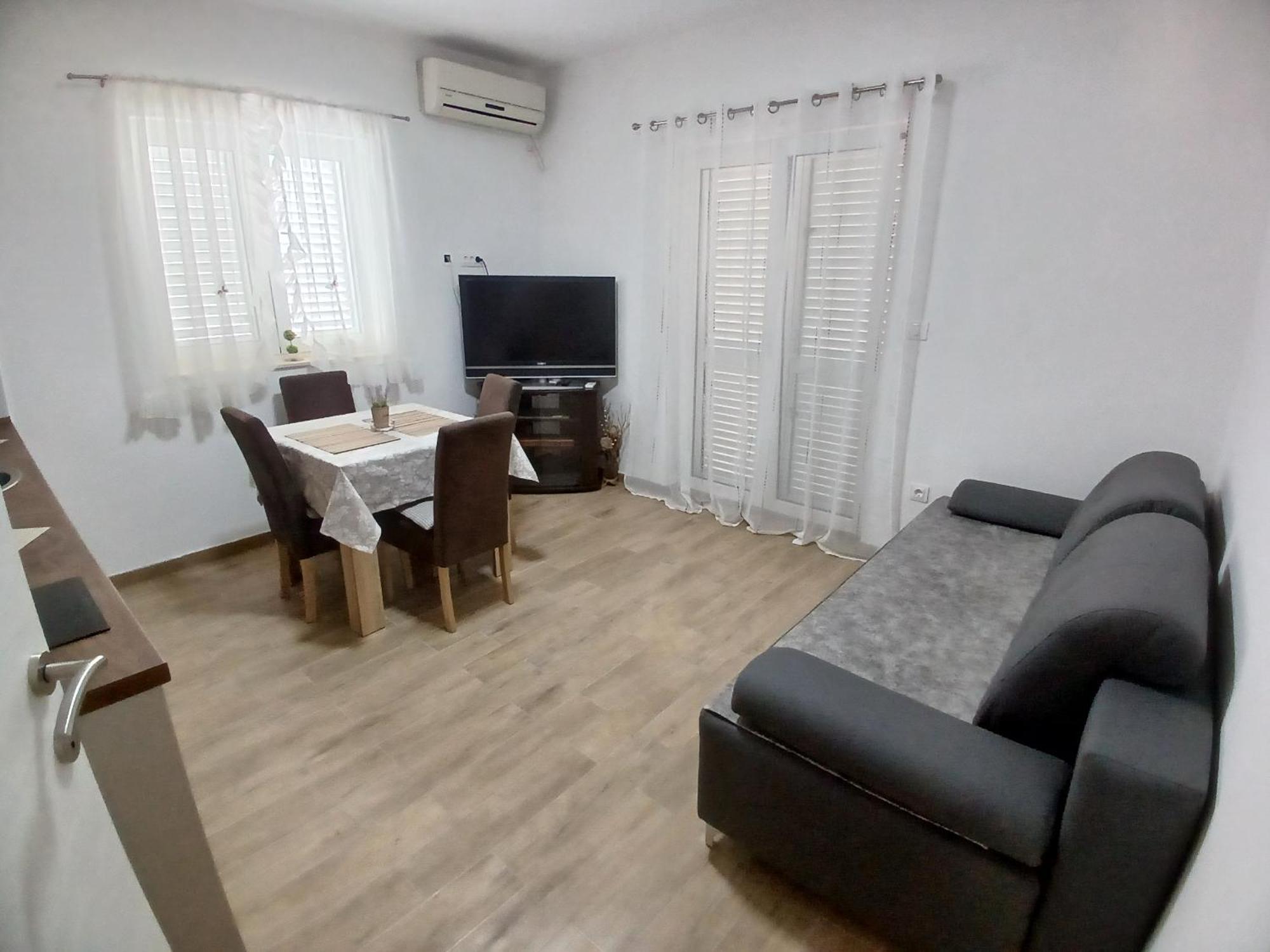Apartments Tiha Noc Котор Экстерьер фото