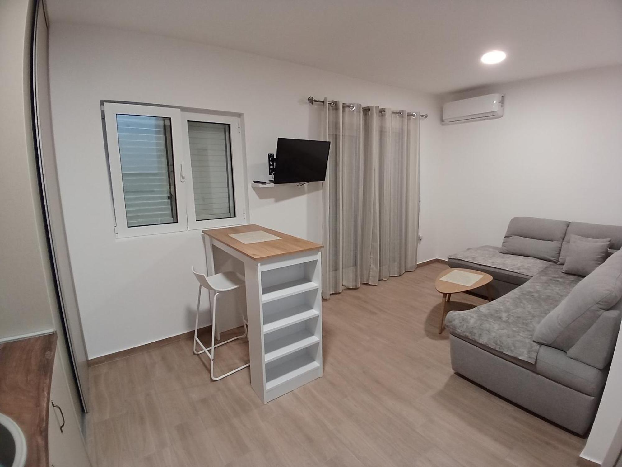 Apartments Tiha Noc Котор Экстерьер фото