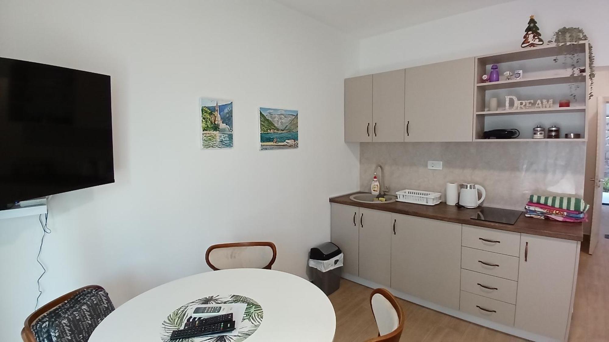 Apartments Tiha Noc Котор Экстерьер фото