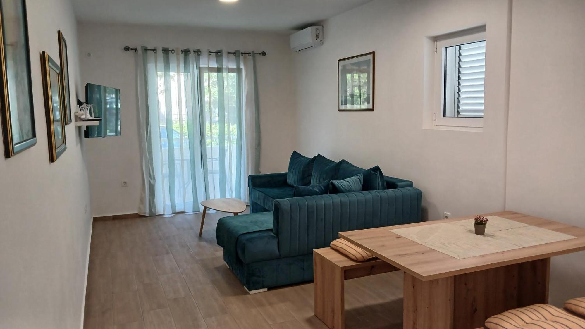 Apartments Tiha Noc Котор Экстерьер фото