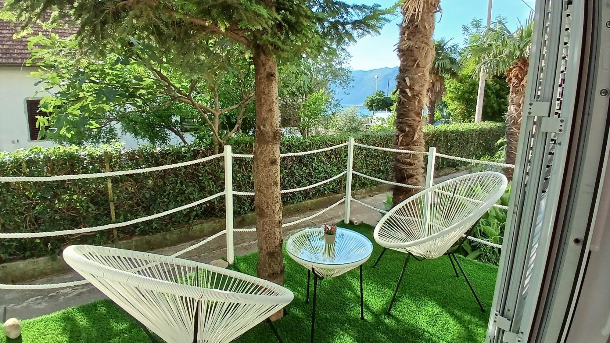 Apartments Tiha Noc Котор Экстерьер фото